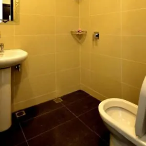 Hotel Cathay